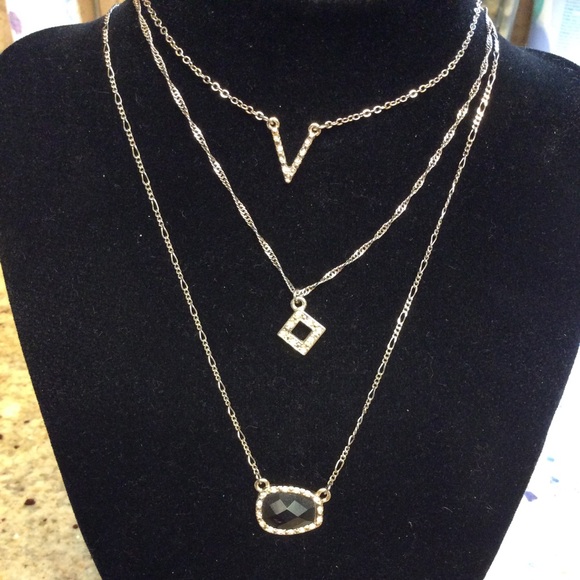 Charming Charlie Jewelry - 💼Charming Charlie triple strand gold necklace